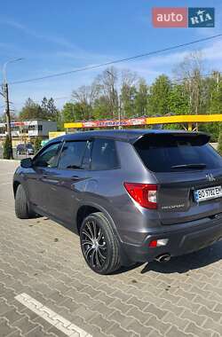 Внедорожник / Кроссовер Honda Passport 2019 в 