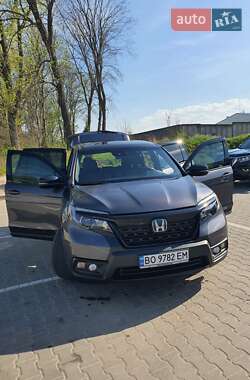 Внедорожник / Кроссовер Honda Passport 2019 в 
