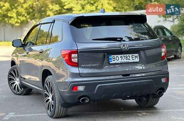 Внедорожник / Кроссовер Honda Passport 2019 в 