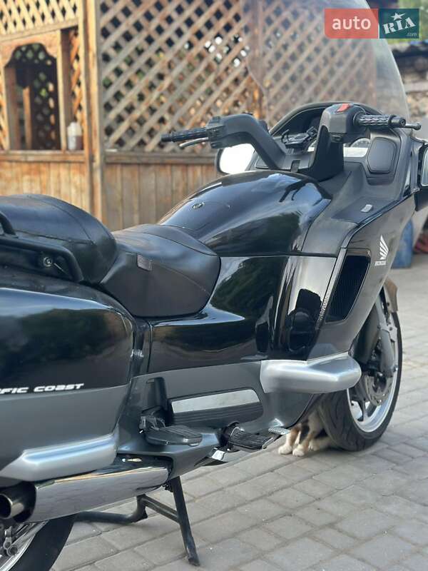 Грузовые мотороллеры, мотоциклы, скутеры, мопеды Honda PC 800 Pacific Coast 1995 в Николаеве фото 5 Грузовые мотороллеры, мотоциклы, скутеры, мопеды Honda PC 800 Pacific Coast 1995 в Николаеве