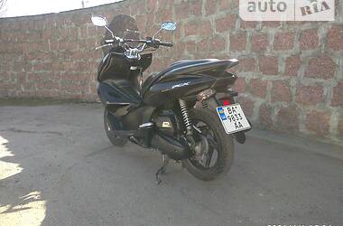 Макси-скутер Honda PCX 125 2010 в Кропивницком