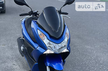 Скутер Honda PCX 125 2012 в Черноморске