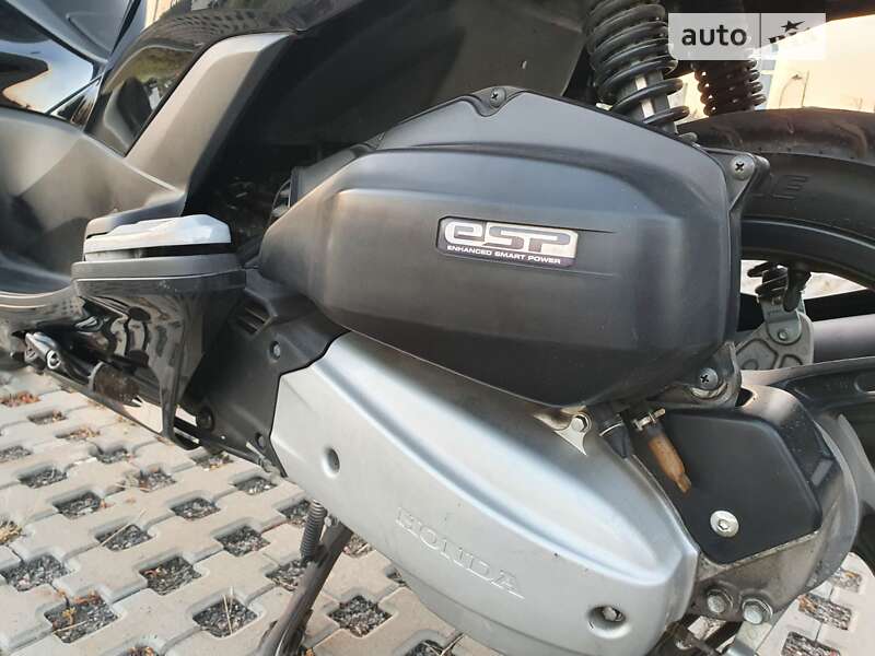 Макси-скутер Honda PCX 125 2015 в Сумах фото 8 Макси-скутер Honda PCX 125 2015 в Сумах