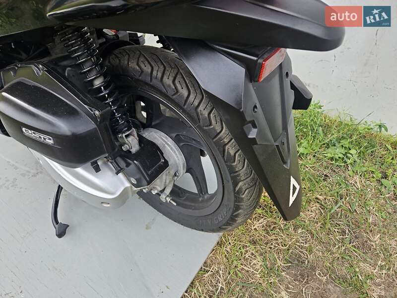 Макси-скутер Honda PCX 125 2017 в Кривом Озере