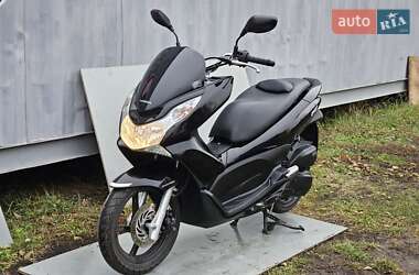 Макси-скутер Honda PCX 125 2014 в Первомайске