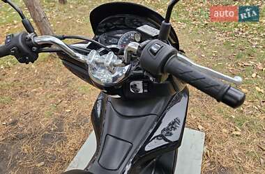 Макси-скутер Honda PCX 125 2014 в 