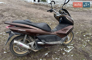 Макси-скутер Honda PCX 125 2014 в 