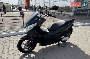 Мопеды Honda PCX 125 2014 в 