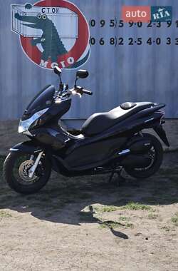 Макси-скутер Honda PCX 125 2014 в 
