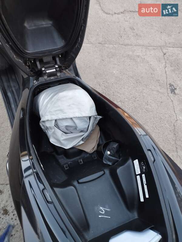 Макси-скутер Honda PCX 125 2014 в Вознесенске