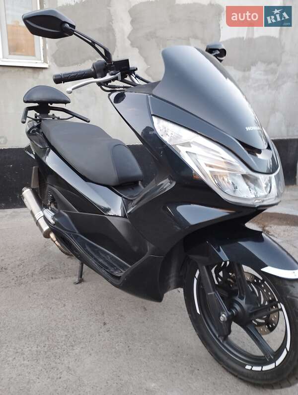 Макси-скутер Honda PCX 125 2014 в Вознесенске