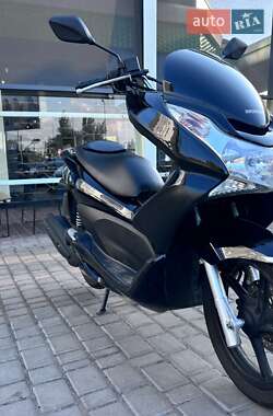 Максі-скутер Honda PCX 125 2010 в Одесі