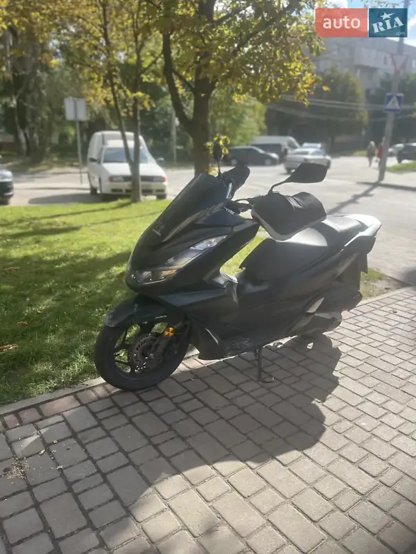 Honda PCX 125 2024