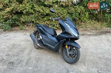 Вантажні моторолери, мотоцикли, скутери, мопеди Honda PCX 125 2023 в 