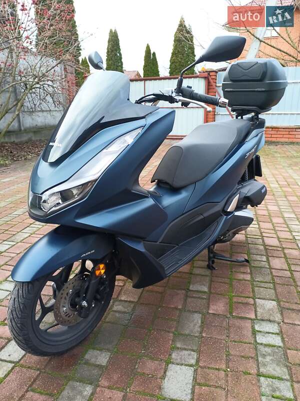 Макси-скутер Honda PCX 125 2024 в Киеве