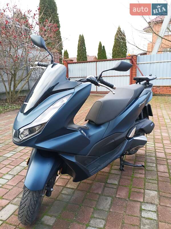Макси-скутер Honda PCX 125 2024 в Киеве