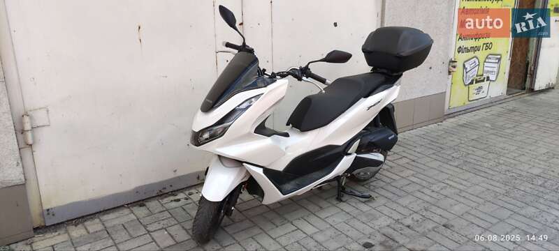 Скутер Honda PCX 125 2024 в Дніпрі