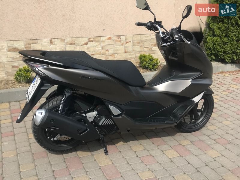 Скутер Honda PCX 125 2023 в Мукачево