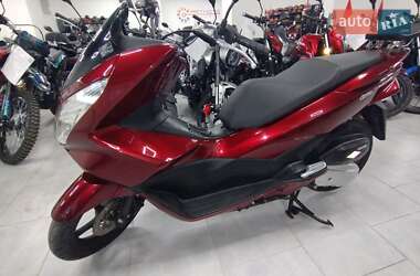 Макси-скутер Honda PCX 150 2016 в Хмельницком