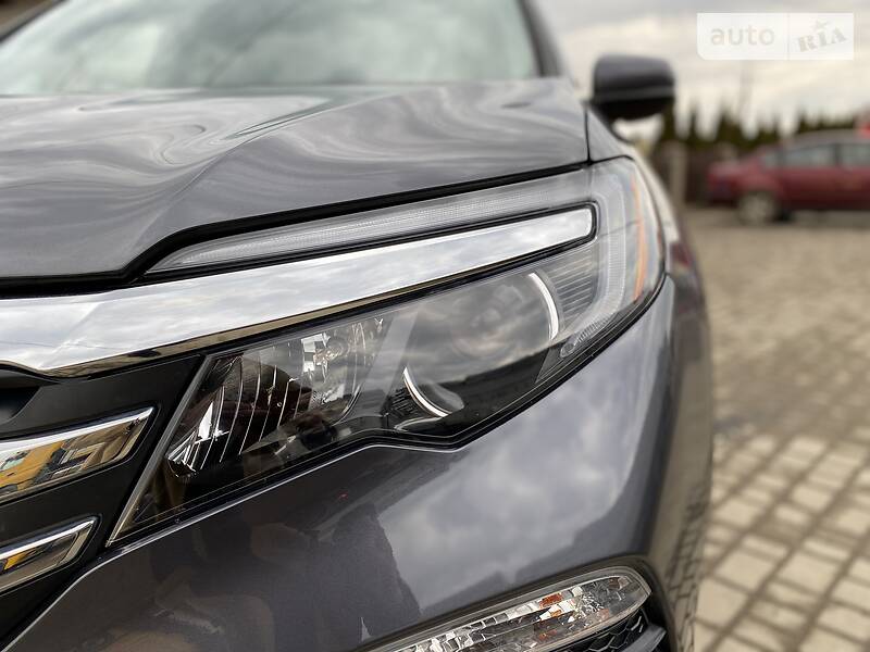 Позашляховик / Кросовер Honda Pilot 2016 в Чернівцях