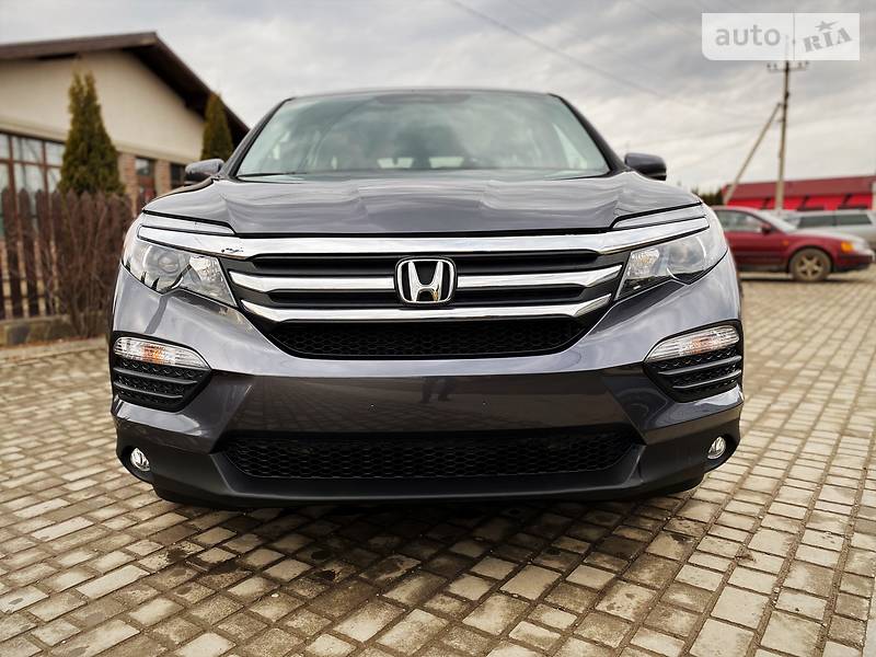 Позашляховик / Кросовер Honda Pilot 2016 в Чернівцях