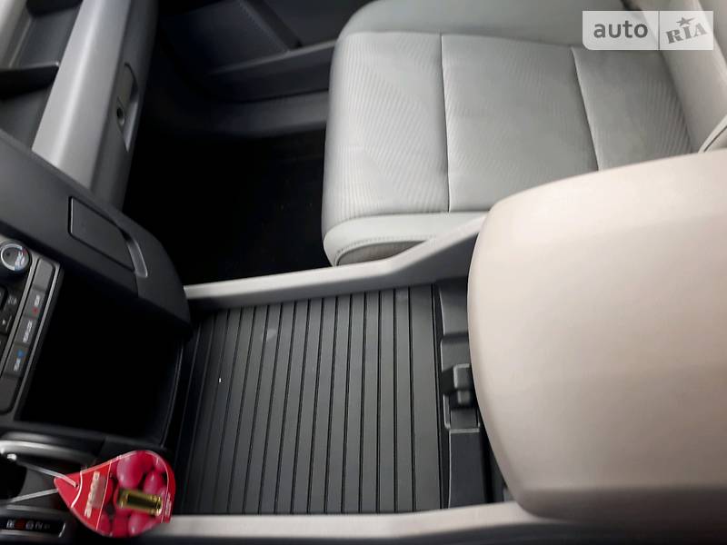 Позашляховик / Кросовер Honda Pilot 2013 в Кам'янському