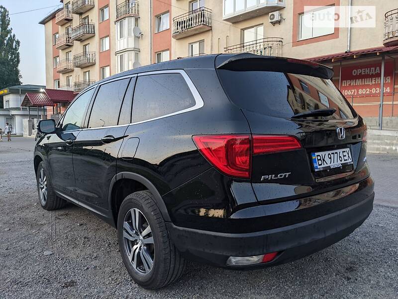 Внедорожник / Кроссовер Honda Pilot 2016 в Ровно фото 12 Внедорожник / Кроссовер Honda Pilot 2016 в Ровно