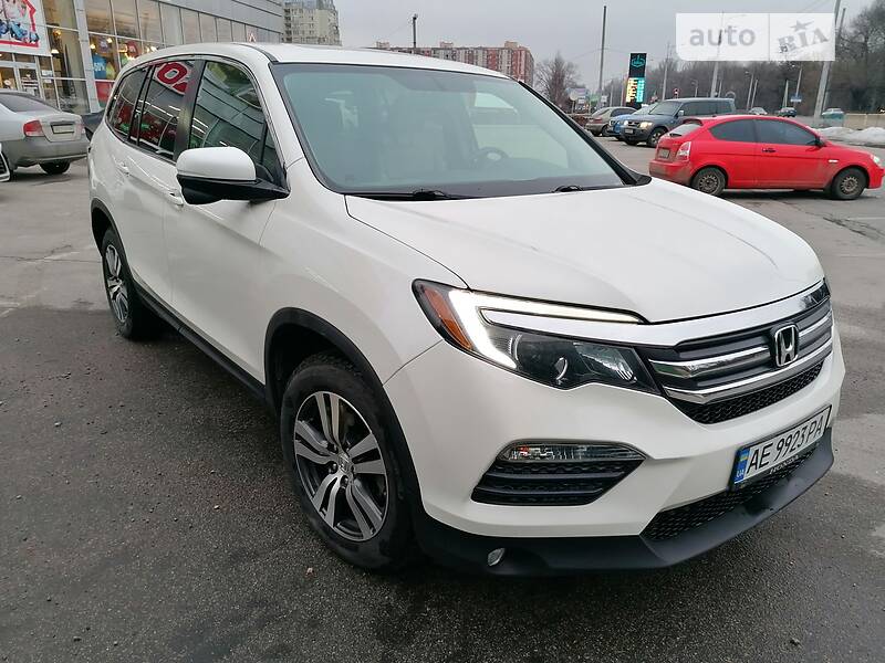 Хонда Пилот технические характеристики. Honda Pilot комплектации и цены фото.