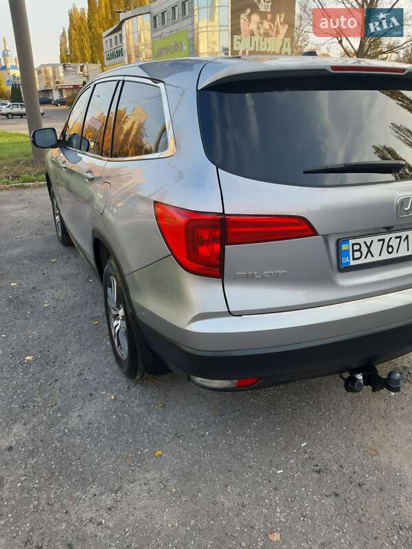 Внедорожник / Кроссовер Honda Pilot 2017 в Харькове