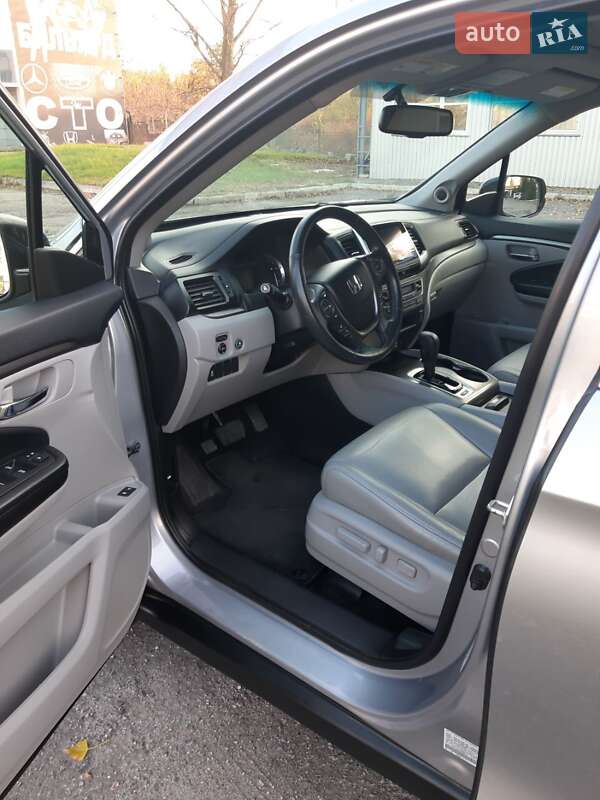 Внедорожник / Кроссовер Honda Pilot 2017 в Харькове
