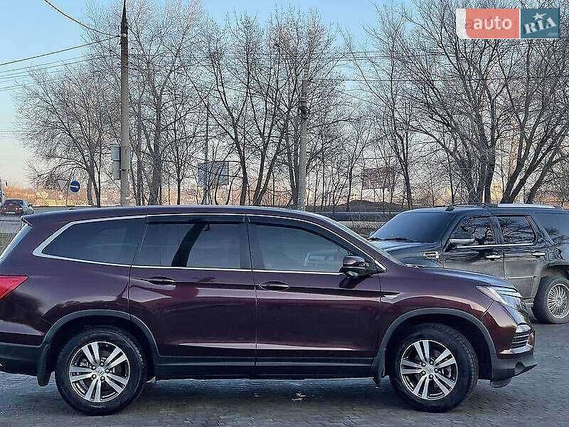 Внедорожник / Кроссовер Honda Pilot 2016 в Запорожье