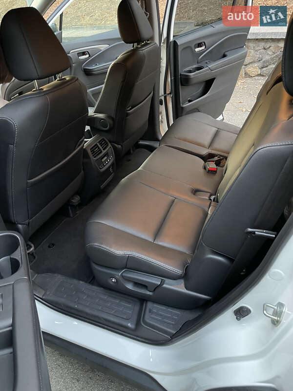 Позашляховик / Кросовер Honda Pilot 2020 в Києві