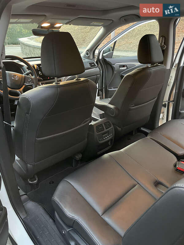 Позашляховик / Кросовер Honda Pilot 2020 в Києві