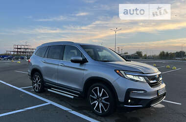 Внедорожник / Кроссовер Honda Pilot 2019 в 