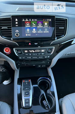 Внедорожник / Кроссовер Honda Pilot 2019 в 
