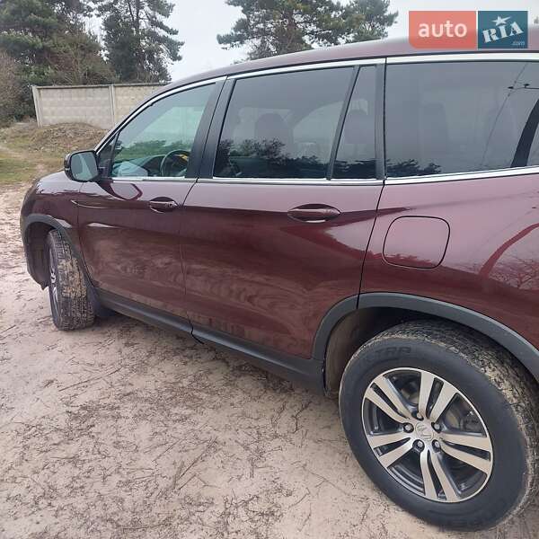 Внедорожник / Кроссовер Honda Pilot 2017 в Харькове