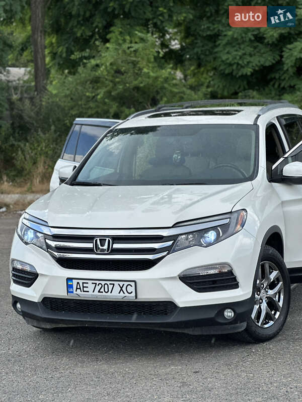 Позашляховик / Кросовер Honda Pilot 2016 в Дніпрі