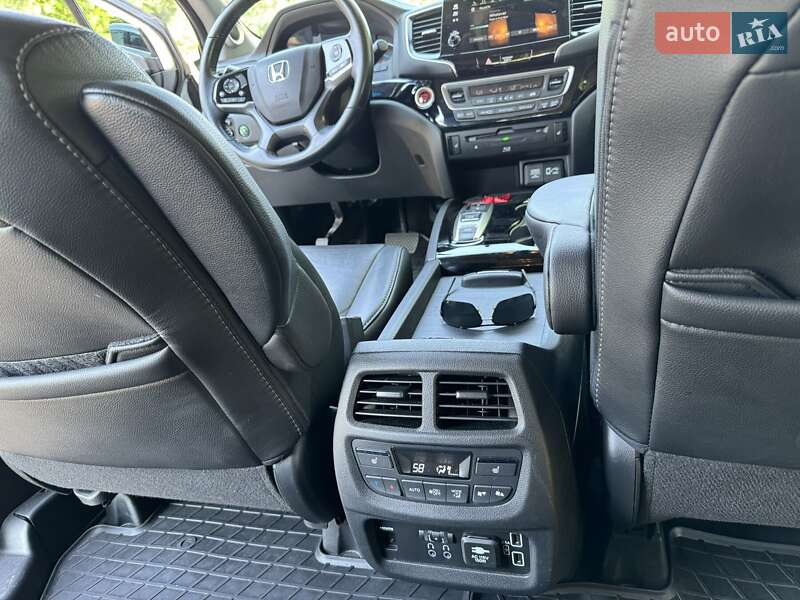 Внедорожник / Кроссовер Honda Pilot 2020 в Киеве