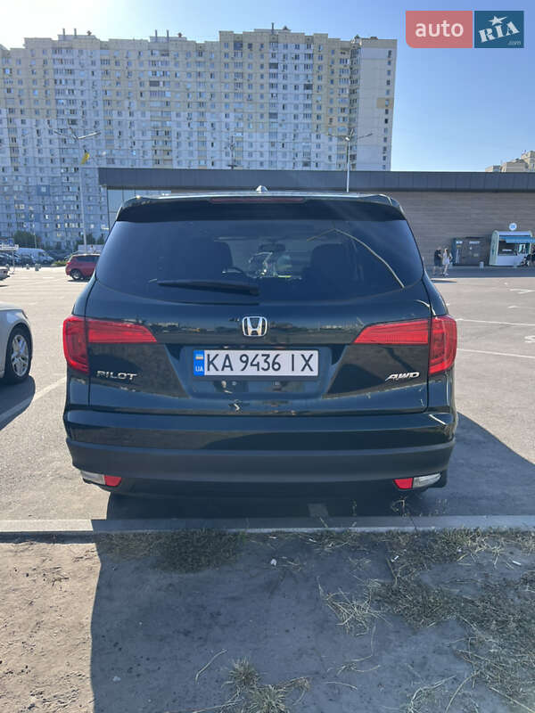 Внедорожник / Кроссовер Honda Pilot 2017 в Киеве