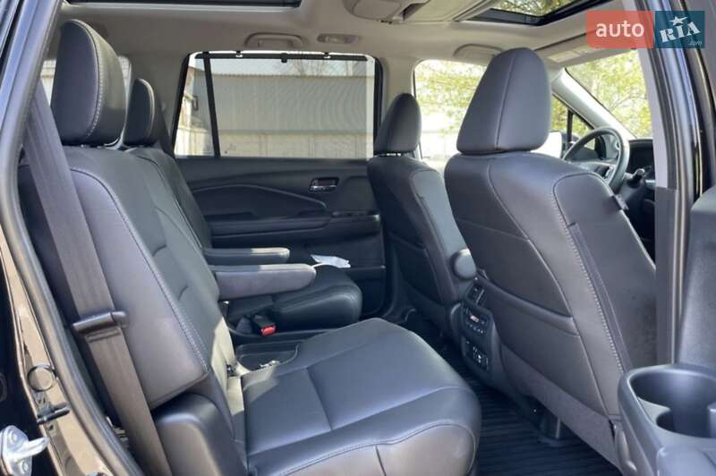 Внедорожник / Кроссовер Honda Pilot 2022 в Киеве