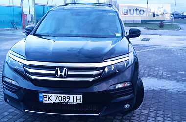 Внедорожник / Кроссовер Honda Pilot 2017 в Костополе