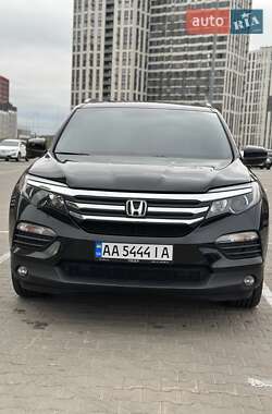 Внедорожник / Кроссовер Honda Pilot 2018 в 