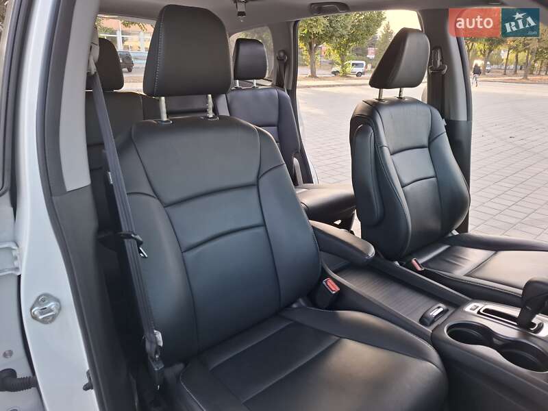 Внедорожник / Кроссовер Honda Pilot 2017 в Черкассах