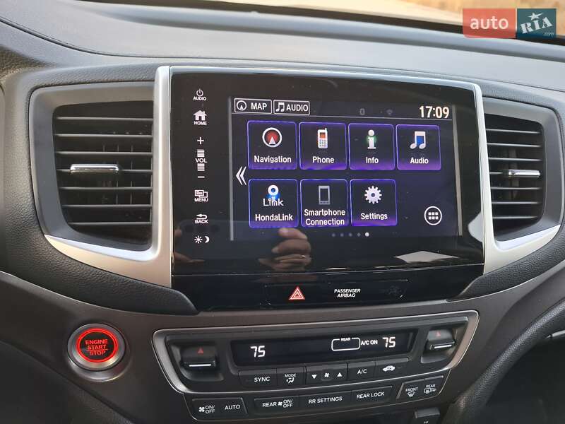 Внедорожник / Кроссовер Honda Pilot 2017 в Черкассах