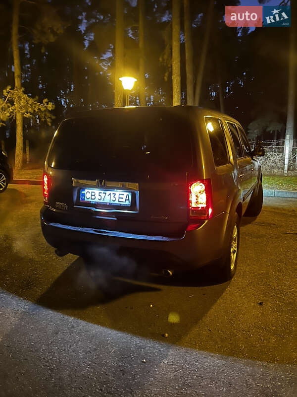Внедорожник / Кроссовер Honda Pilot 2014 в Чернигове