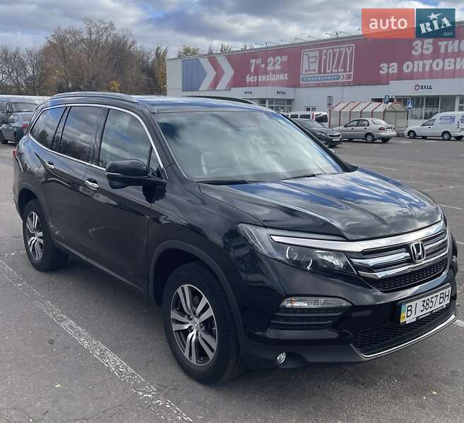 Позашляховик / Кросовер Honda Pilot 2017 в Кременчуці