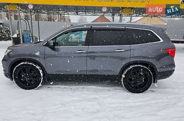 Внедорожник / Кроссовер Honda Pilot 2018 в 