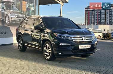 Внедорожник / Кроссовер Honda Pilot 2017 в Хмельницком