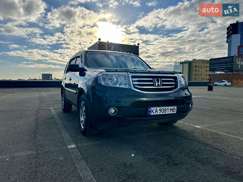 Внедорожник / Кроссовер Honda Pilot 2012 в Киеве