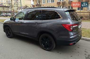 Внедорожник / Кроссовер Honda Pilot 2021 в 